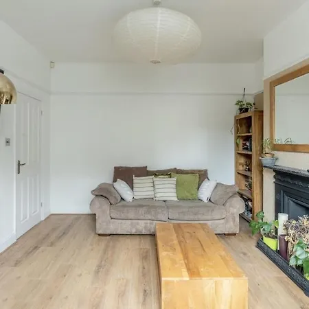 Holiday home Serene With Garden